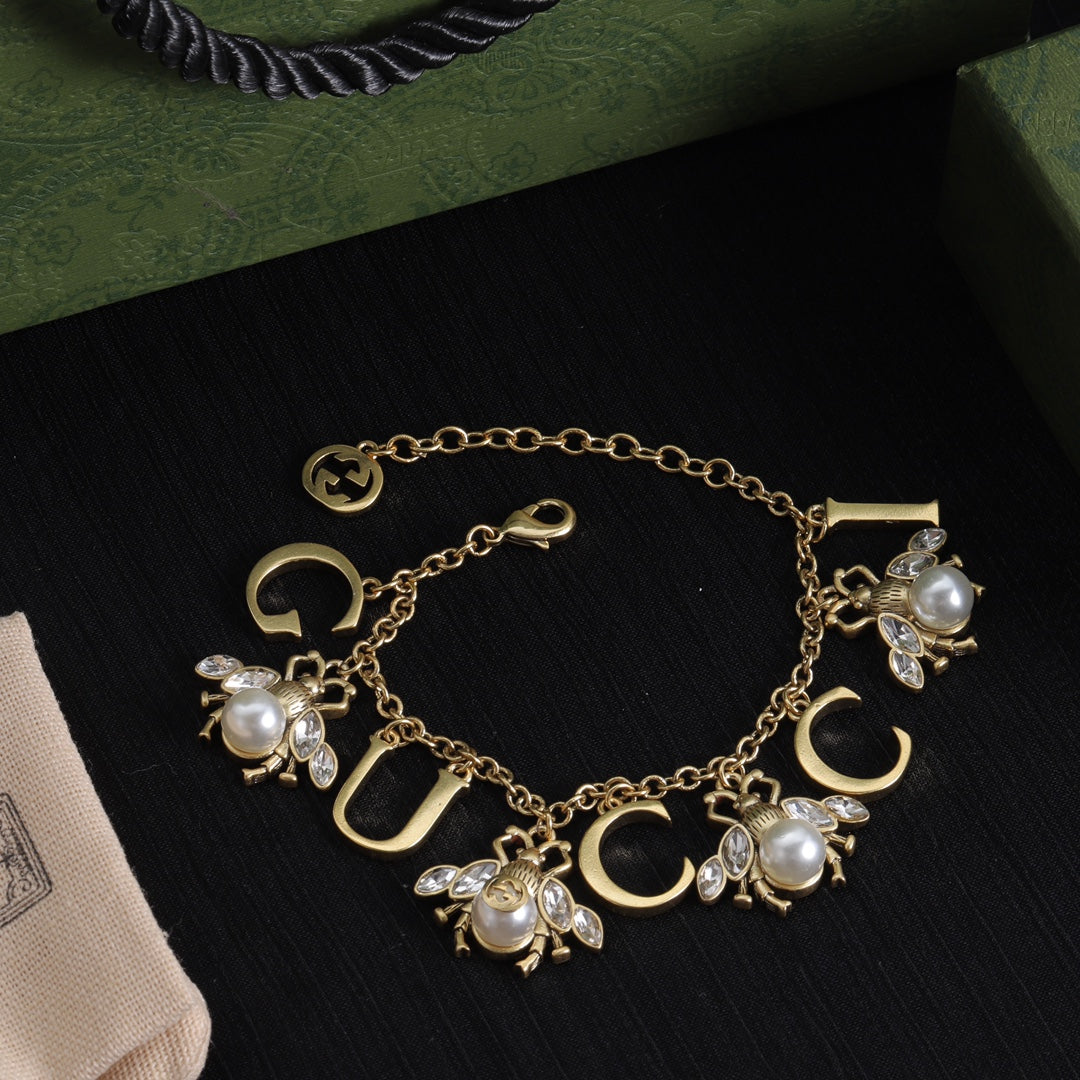 1YB57X  Fashion high -quality Necklaces Bracelets