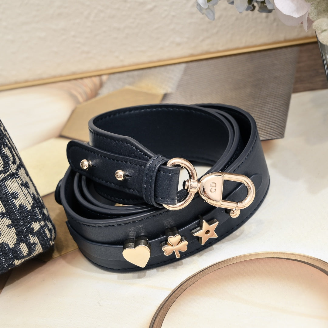 1XD439B Fashionable embroidery bag