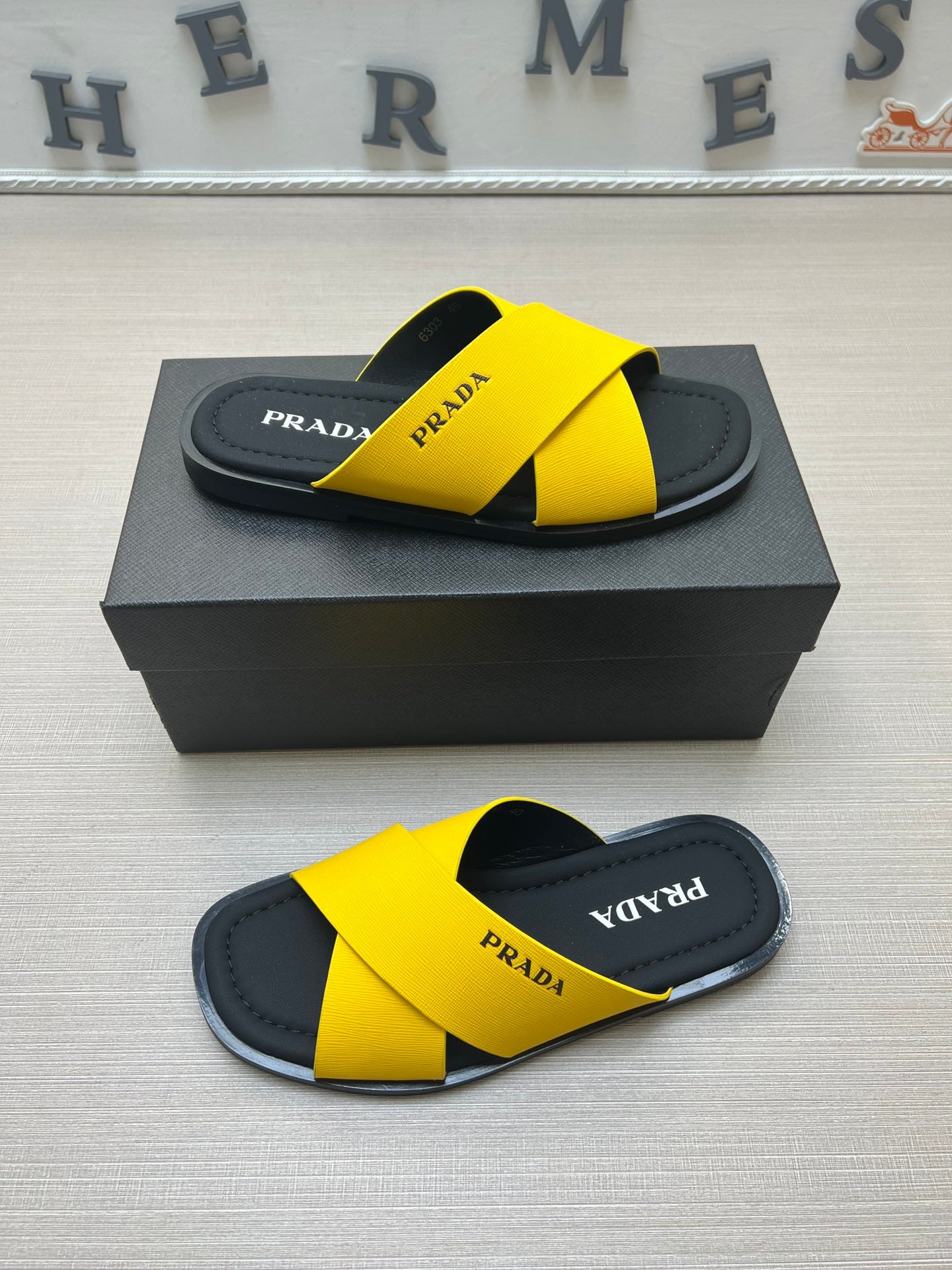 54PD75Z   fashion  slippers