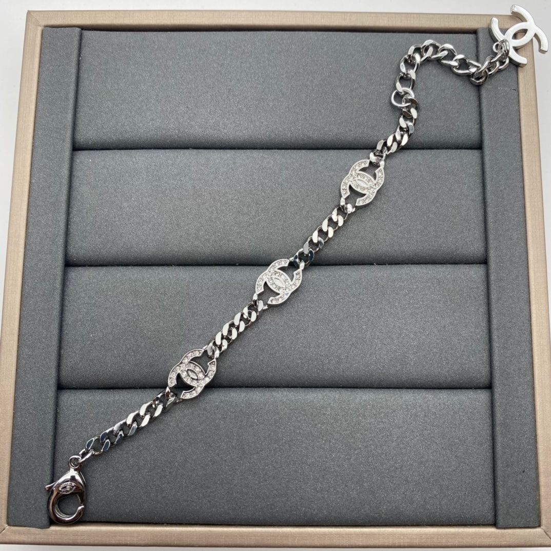 1NC81X Fashionable high -quality necklace bracelet