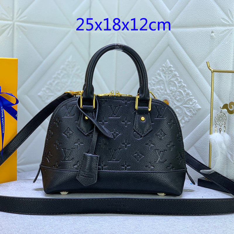 2XE319B hight quality leather Bags