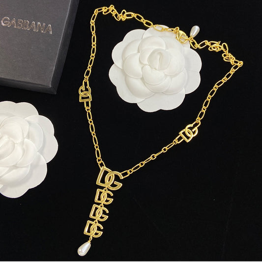 14A586X  Fashionable and high quality Necklaces