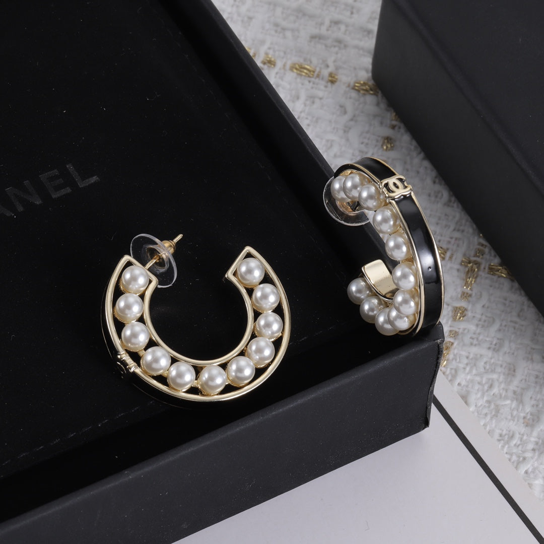 14C356E  Fashionable and high quality Earrings