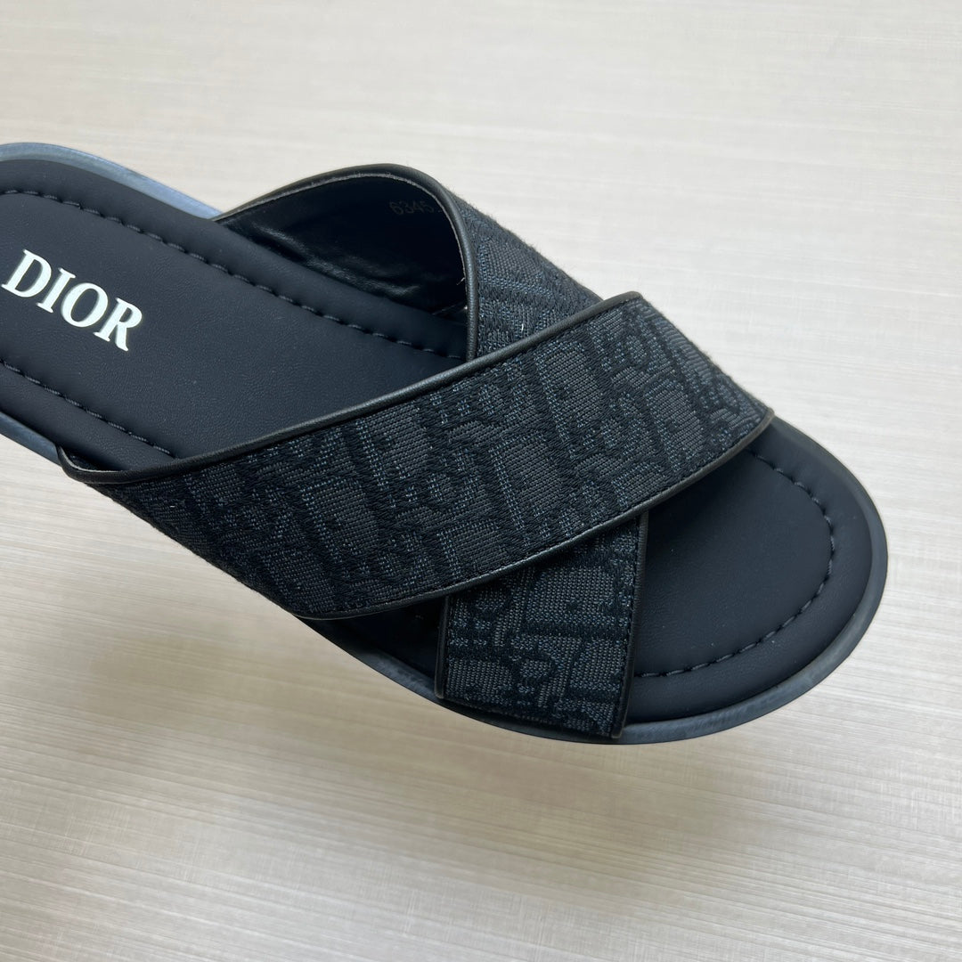 54D79Z  fashion  slippers