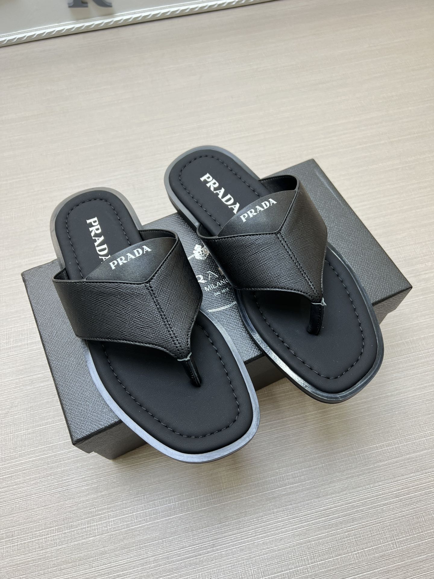 54PD72Z    fashion  slippers