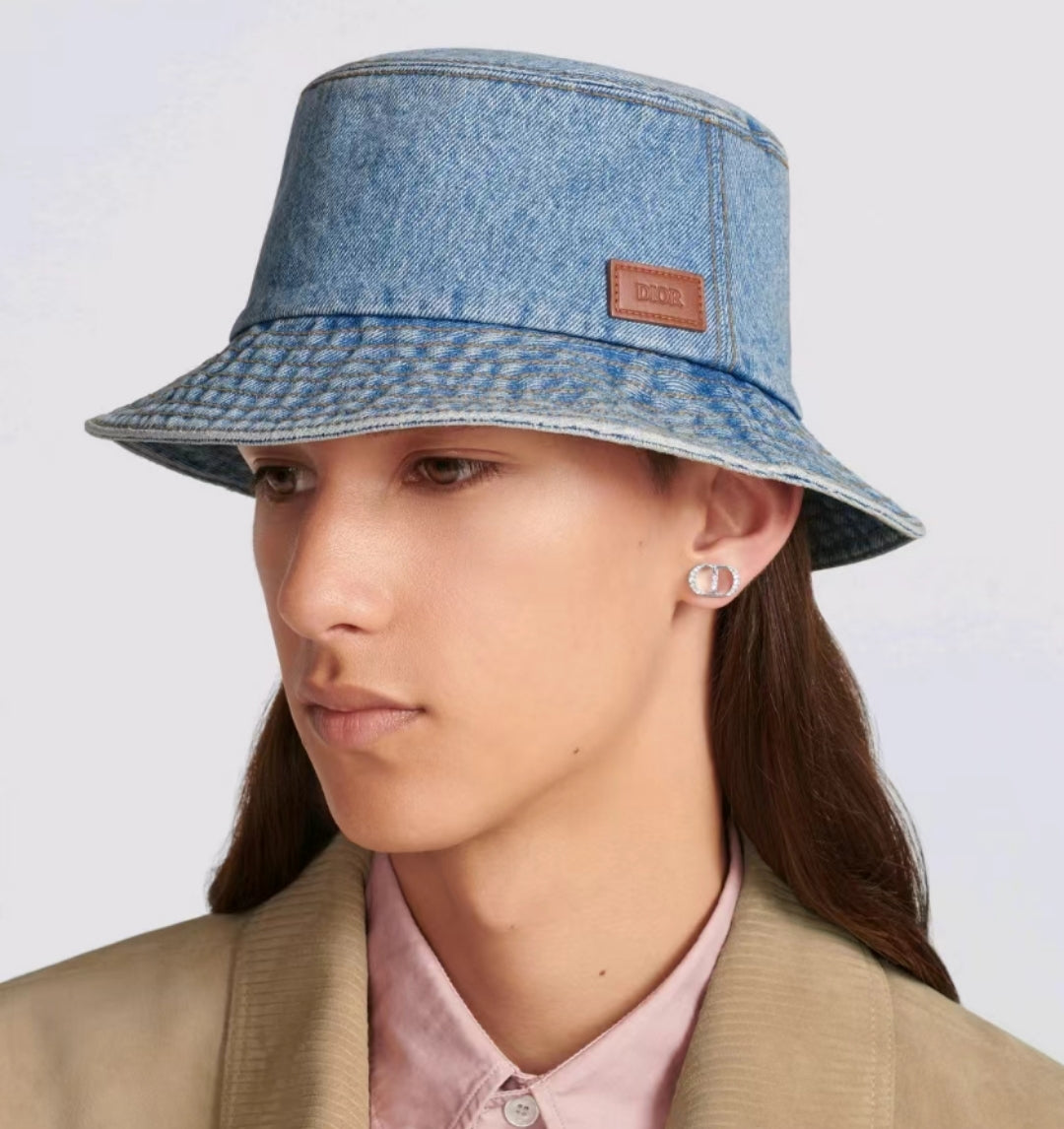 14D27M  Fashion hats