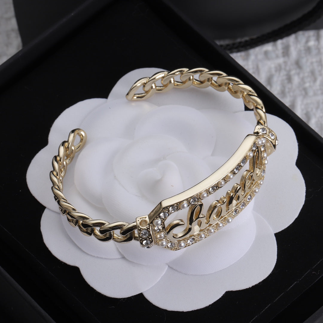 1YC17K  Fashion high -quality Bracelets