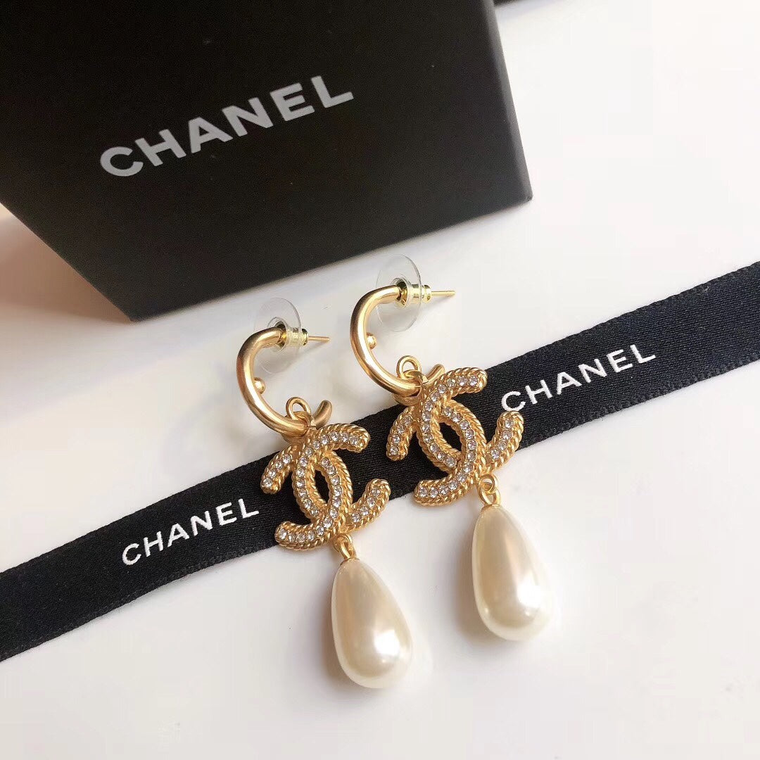 14C63E  Fashionable and high quality earrings