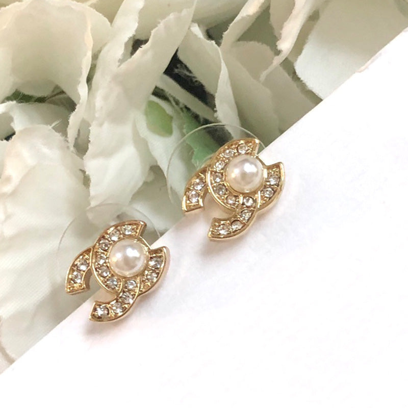 14C68E  Fashionable and high quality earrings