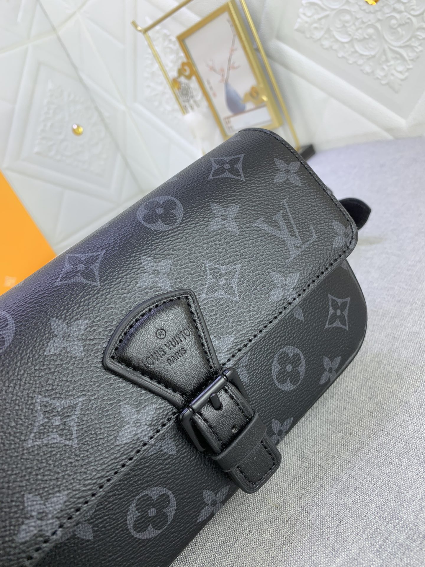 2XE465B Fashionable leather bag