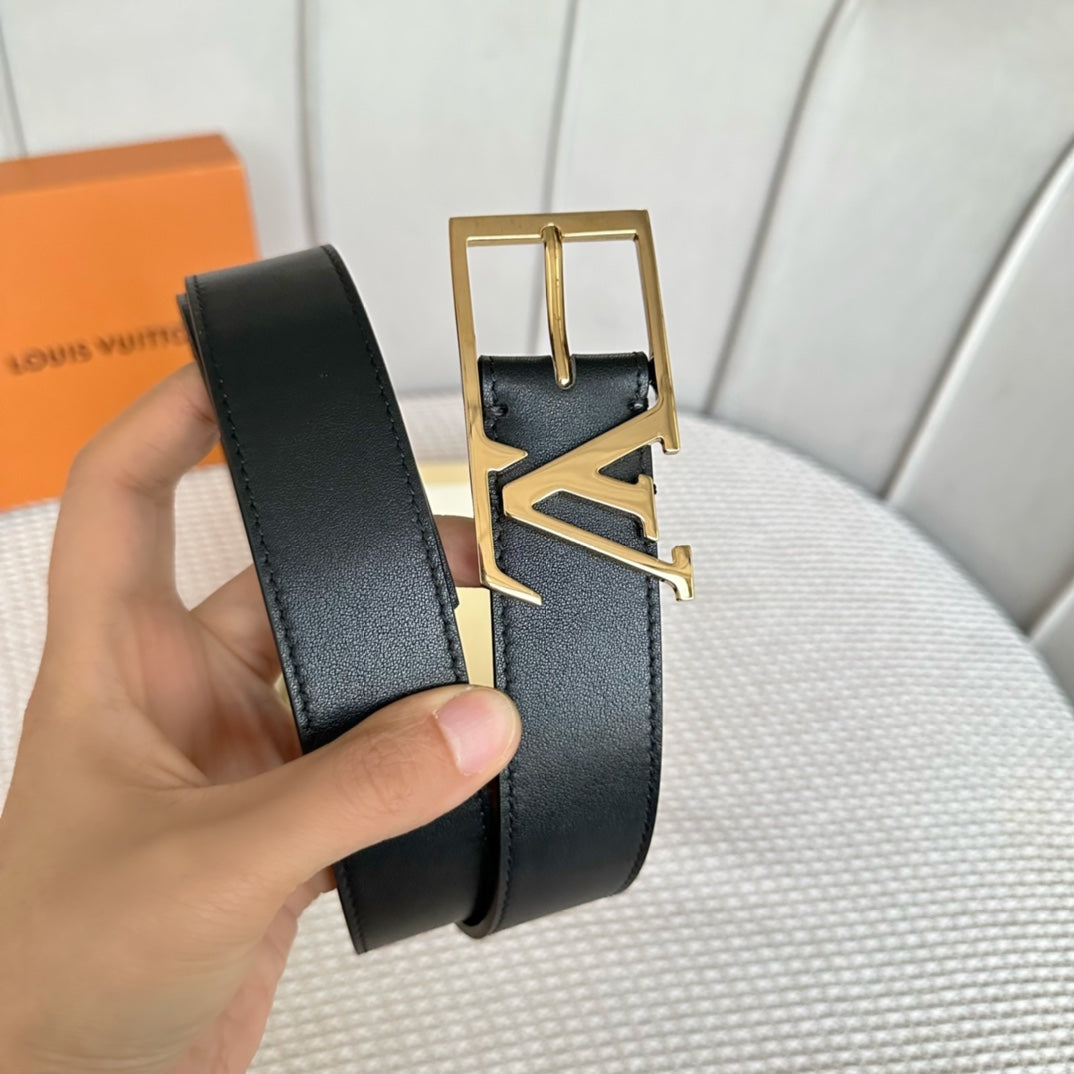 14E58P   (High quality leather belt With full package)