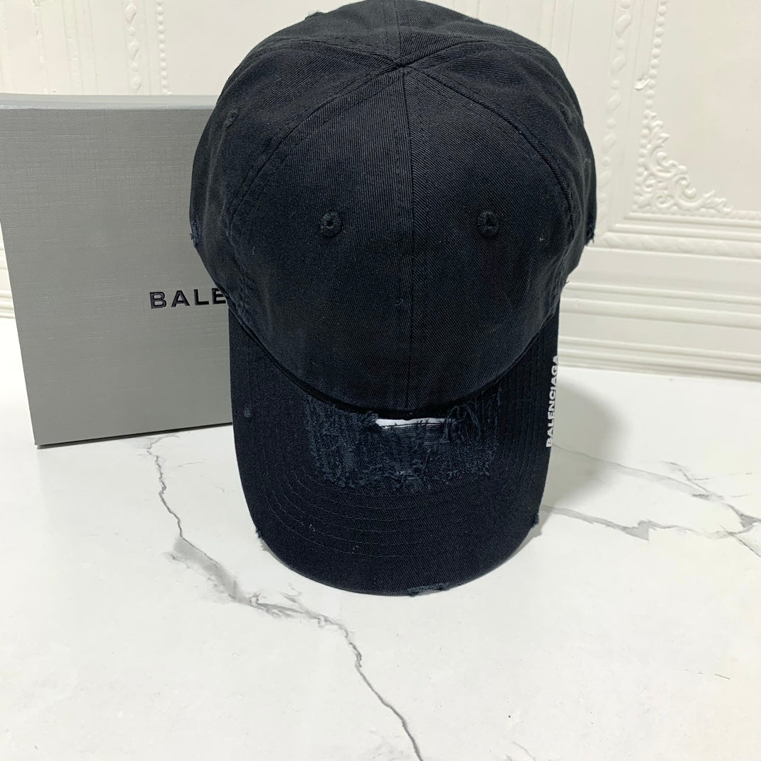 14J233M   Fashion hats