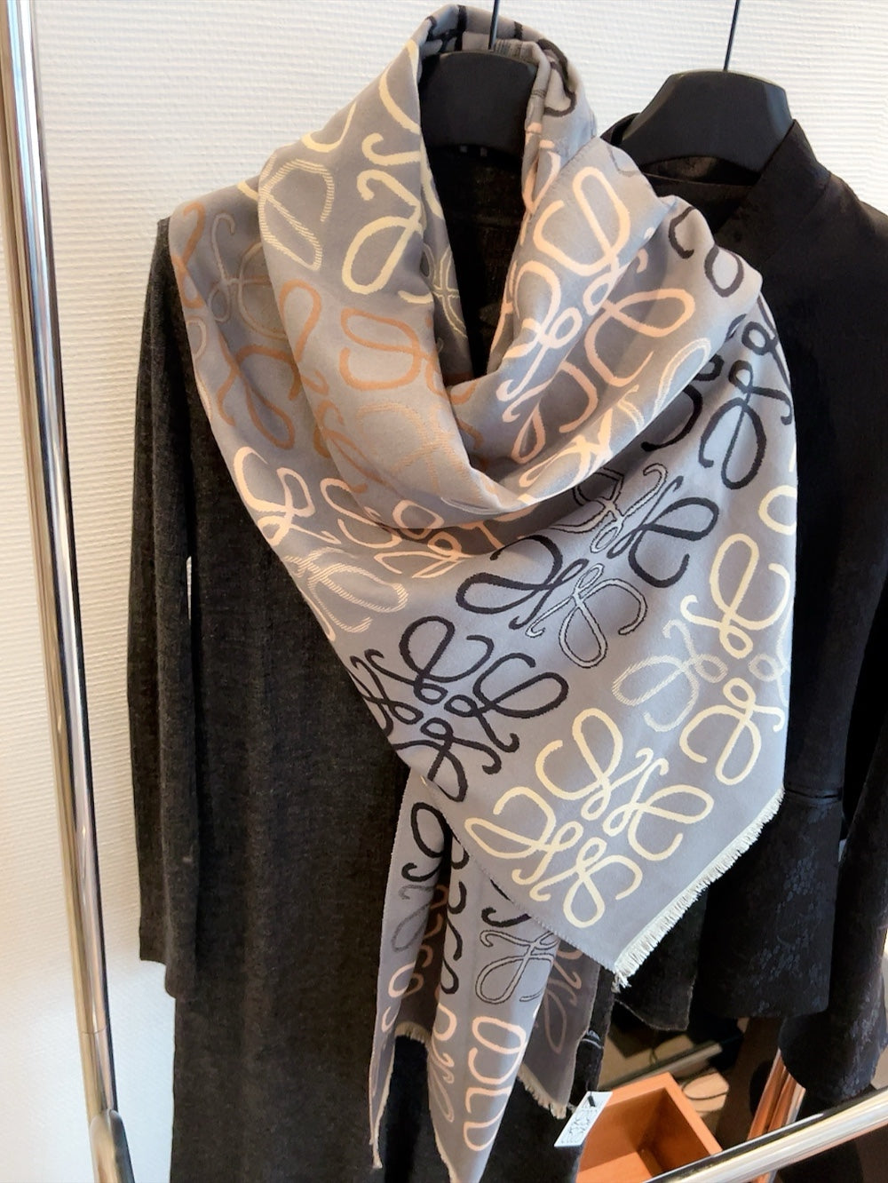 14A306W　Fashion scarves