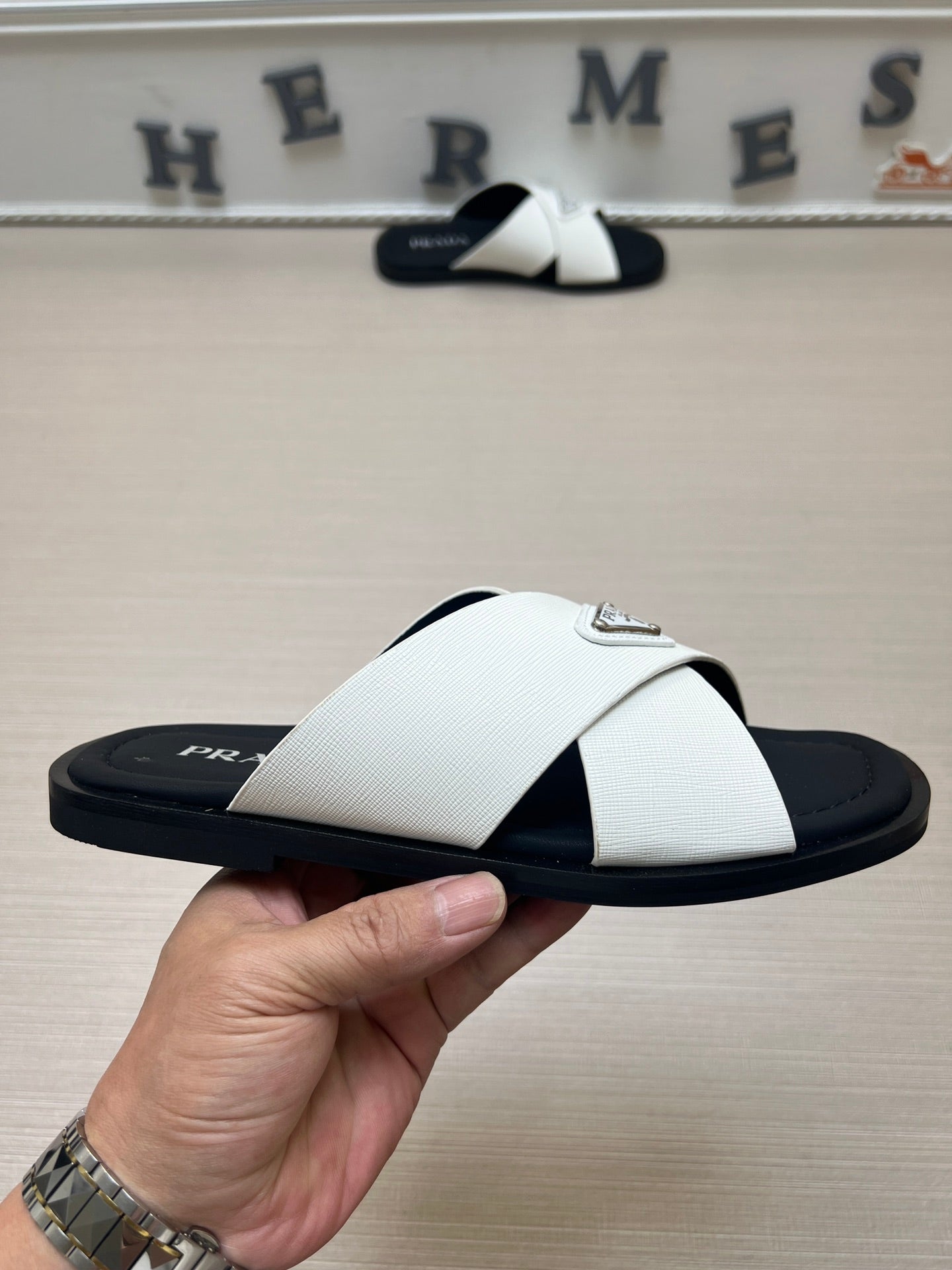 54PD71Z    fashion  slippers