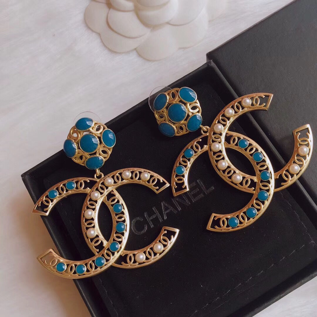 14C98E  Fashionable and high quality earrings