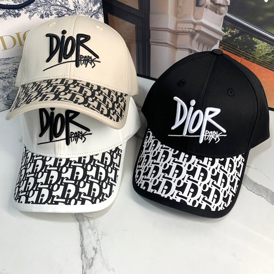 14D129M   Fashion hats