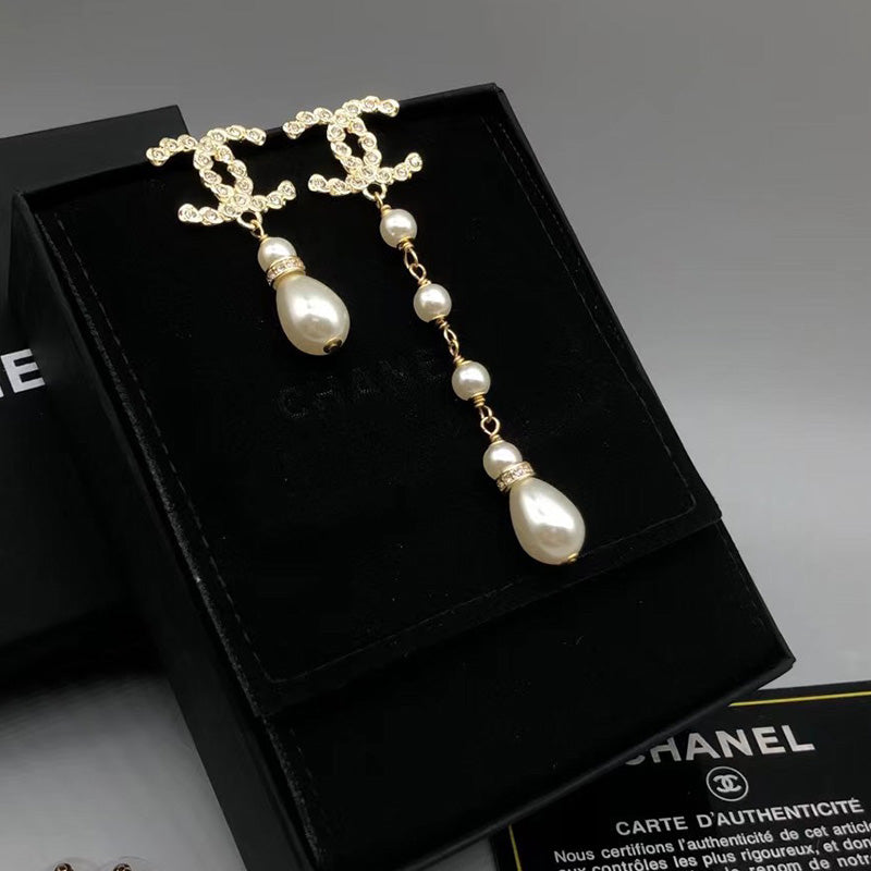 14C92E  Fashionable and high quality earrings