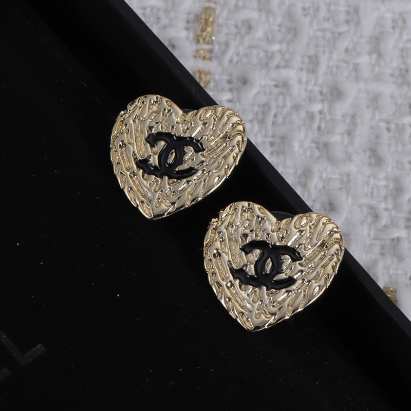 14C11E  Fashionable and high quality earrings