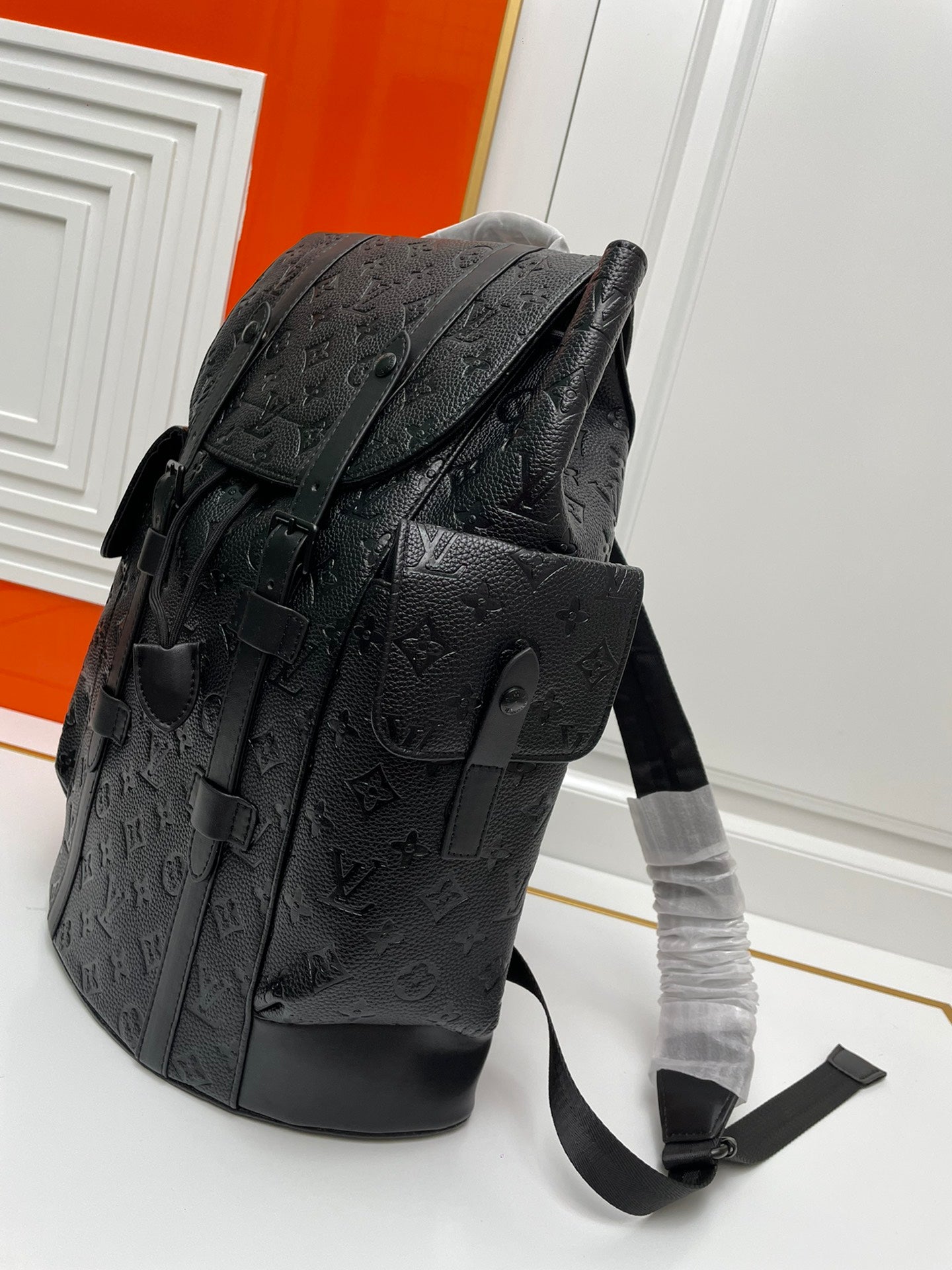 1WE68B (Fashionable leather Backpacks )