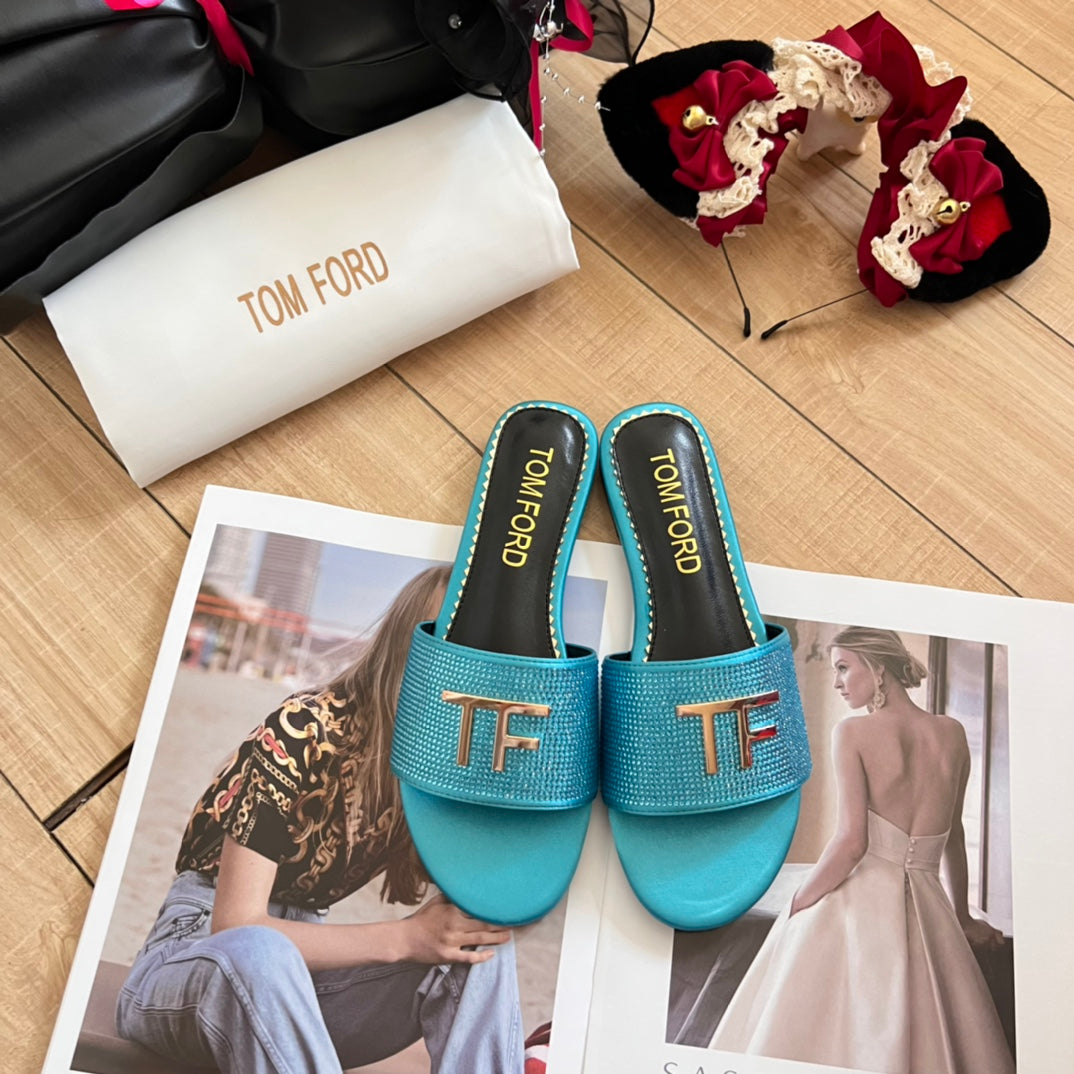 14A89Z  fashion Slippers