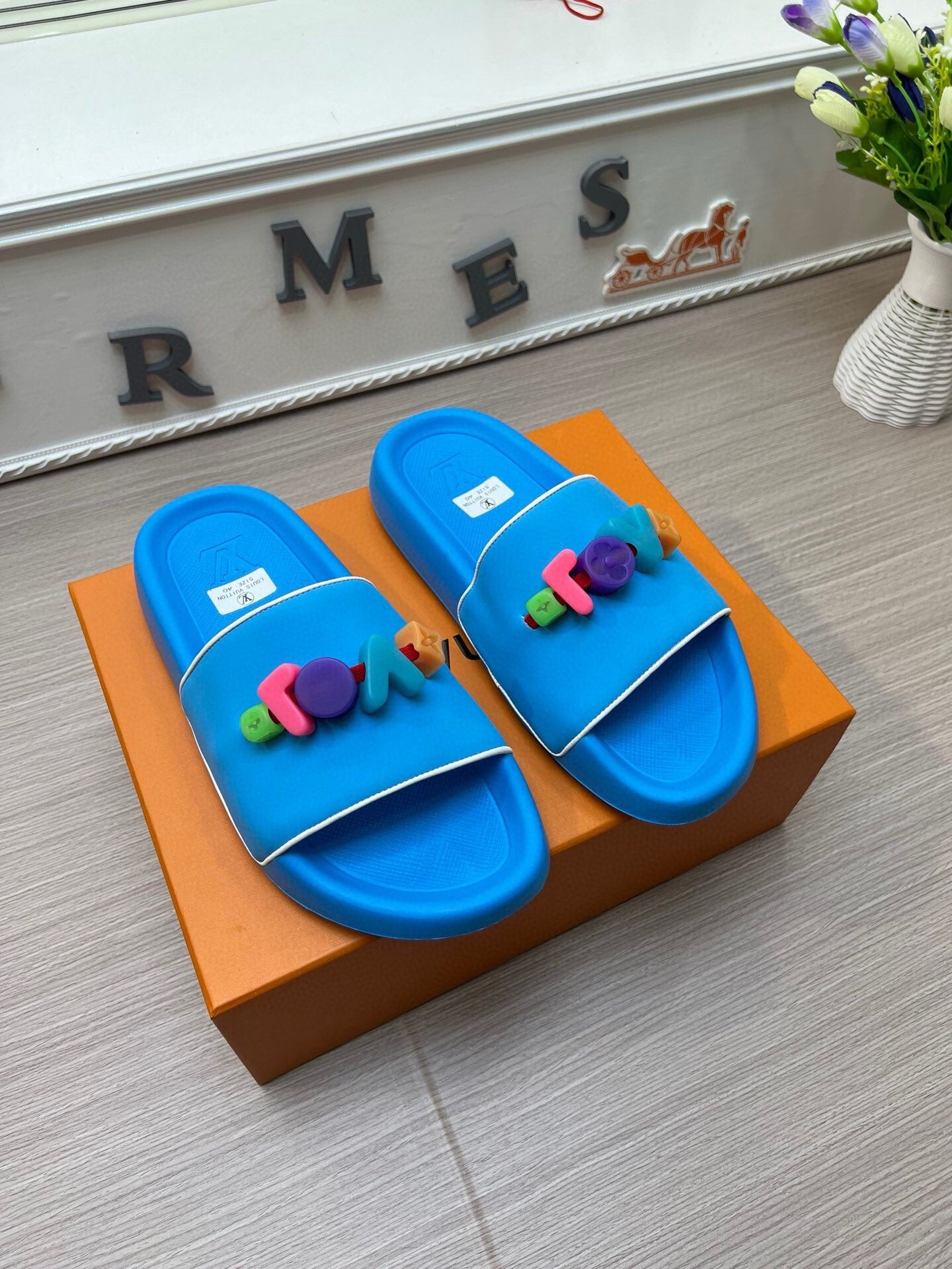 54E23Z   fashion  slippers Sole thickness 3cm