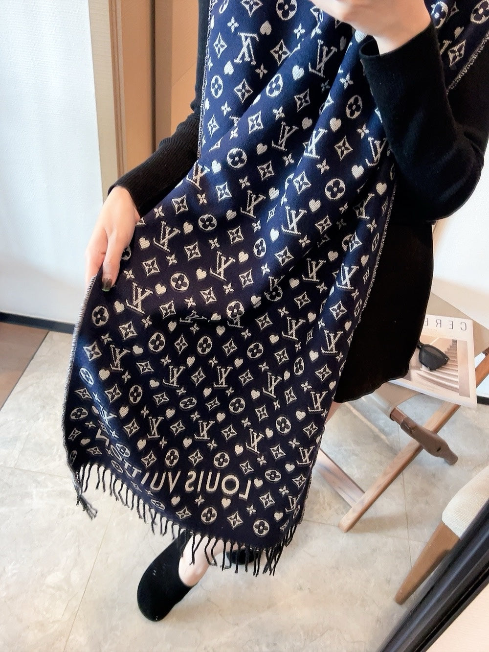 14E344W　 Fashion scarves