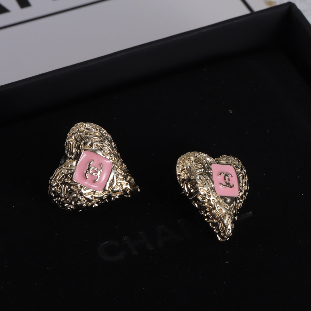 14C8E  Fashionable and high quality earrings