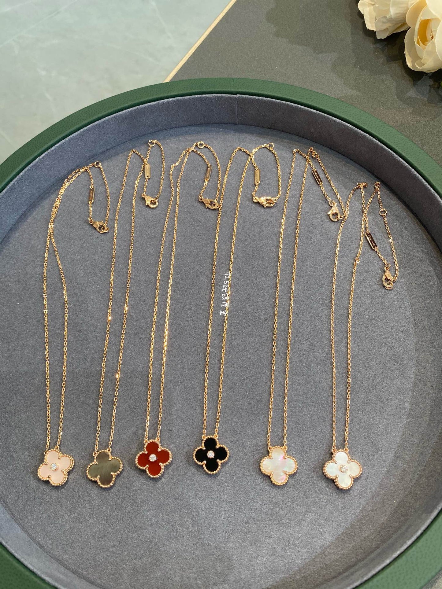 5XVA185X (1:1 High quality 1 flower necklace)