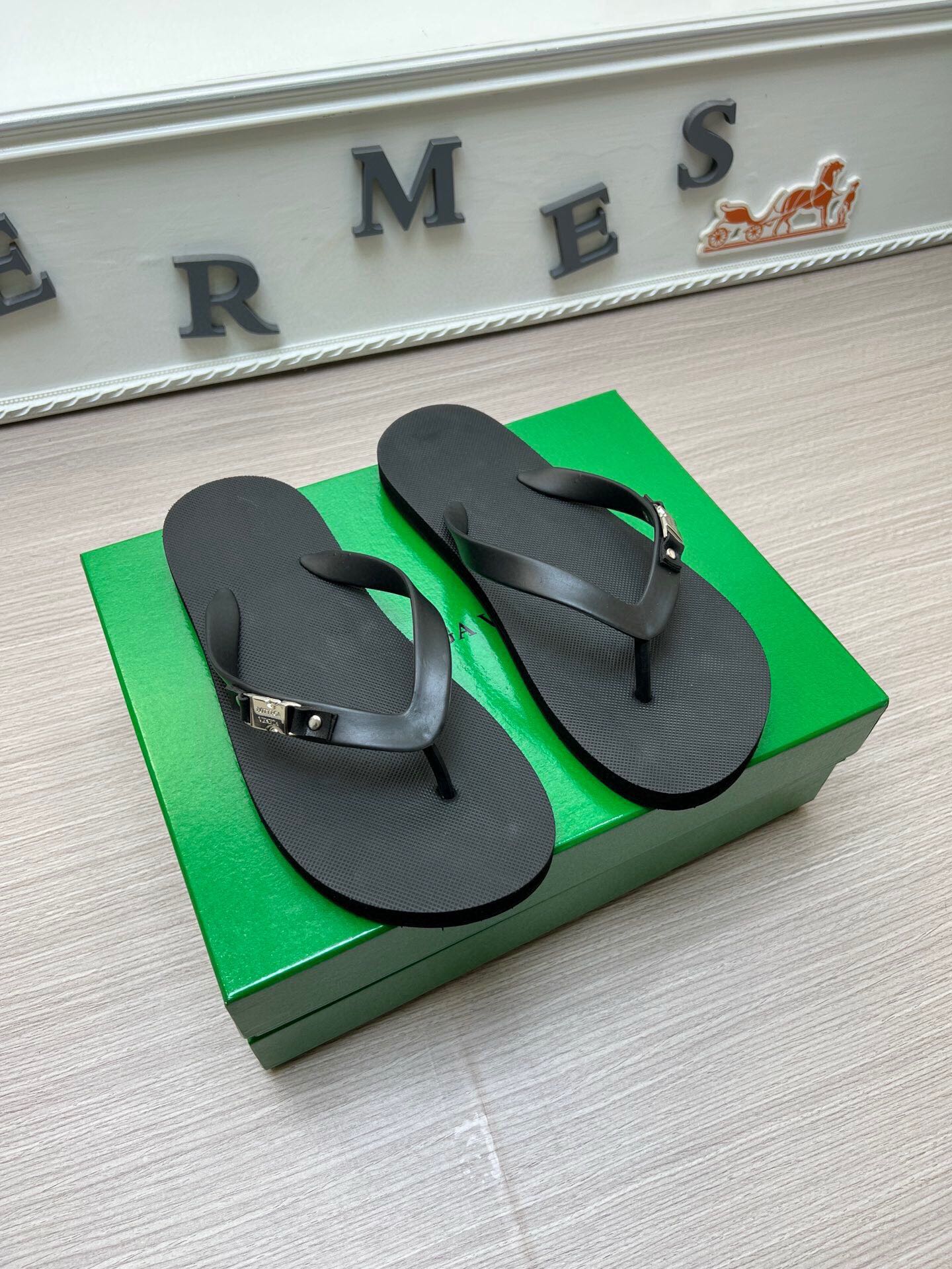 54A162Z   fashion  slippers