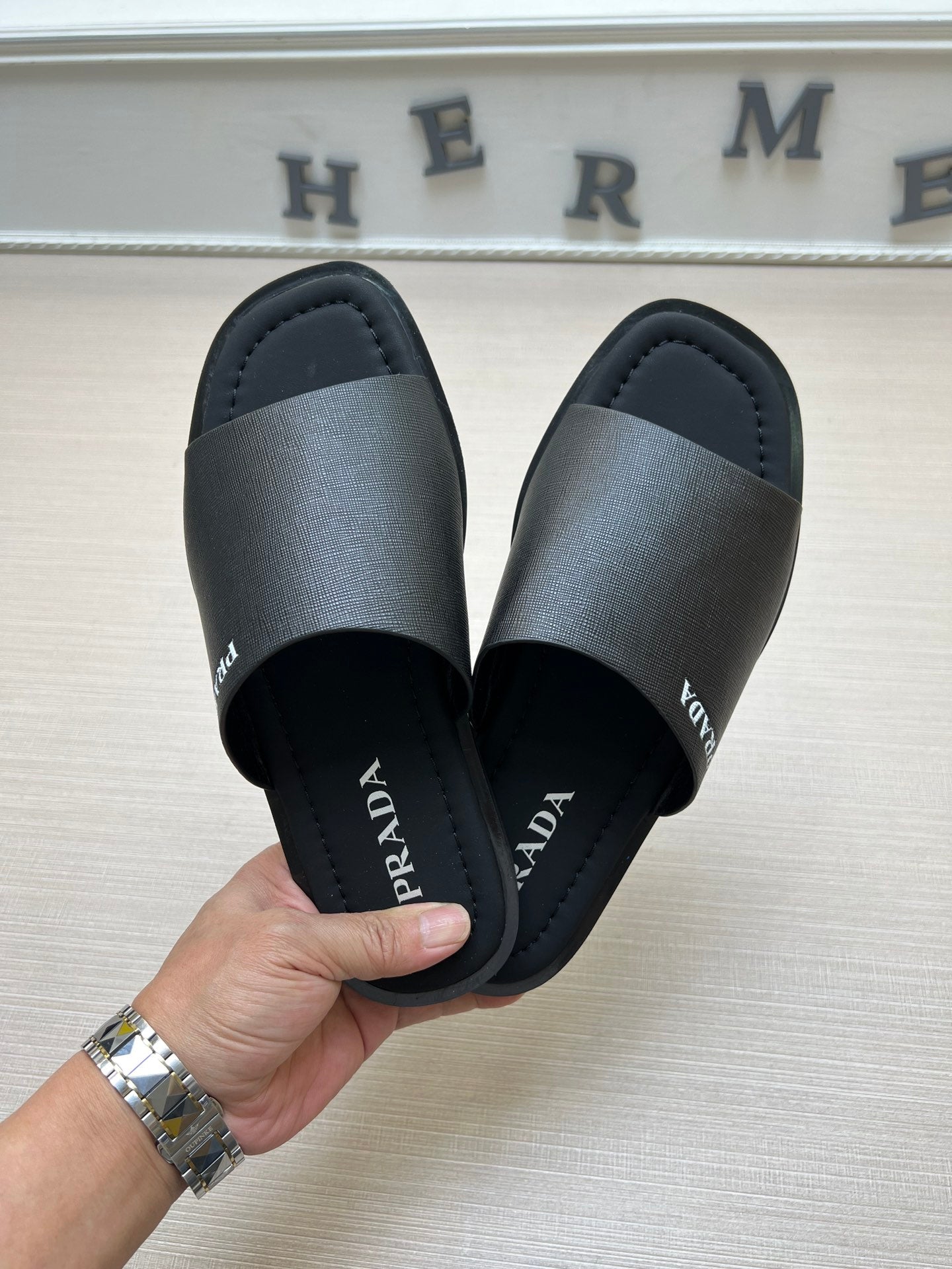 54PD72Z    fashion  slippers