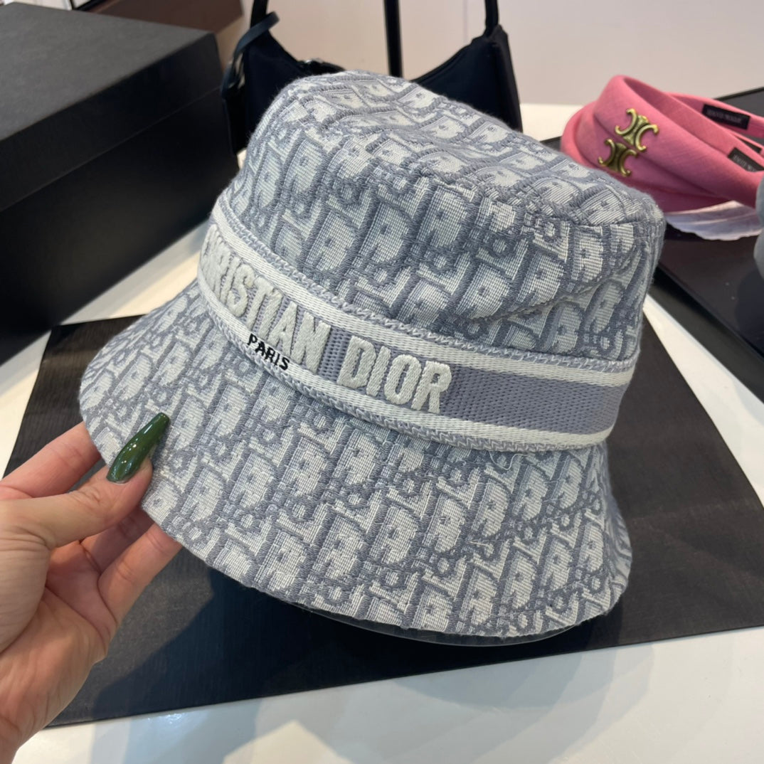 14D270M  Fashion hats