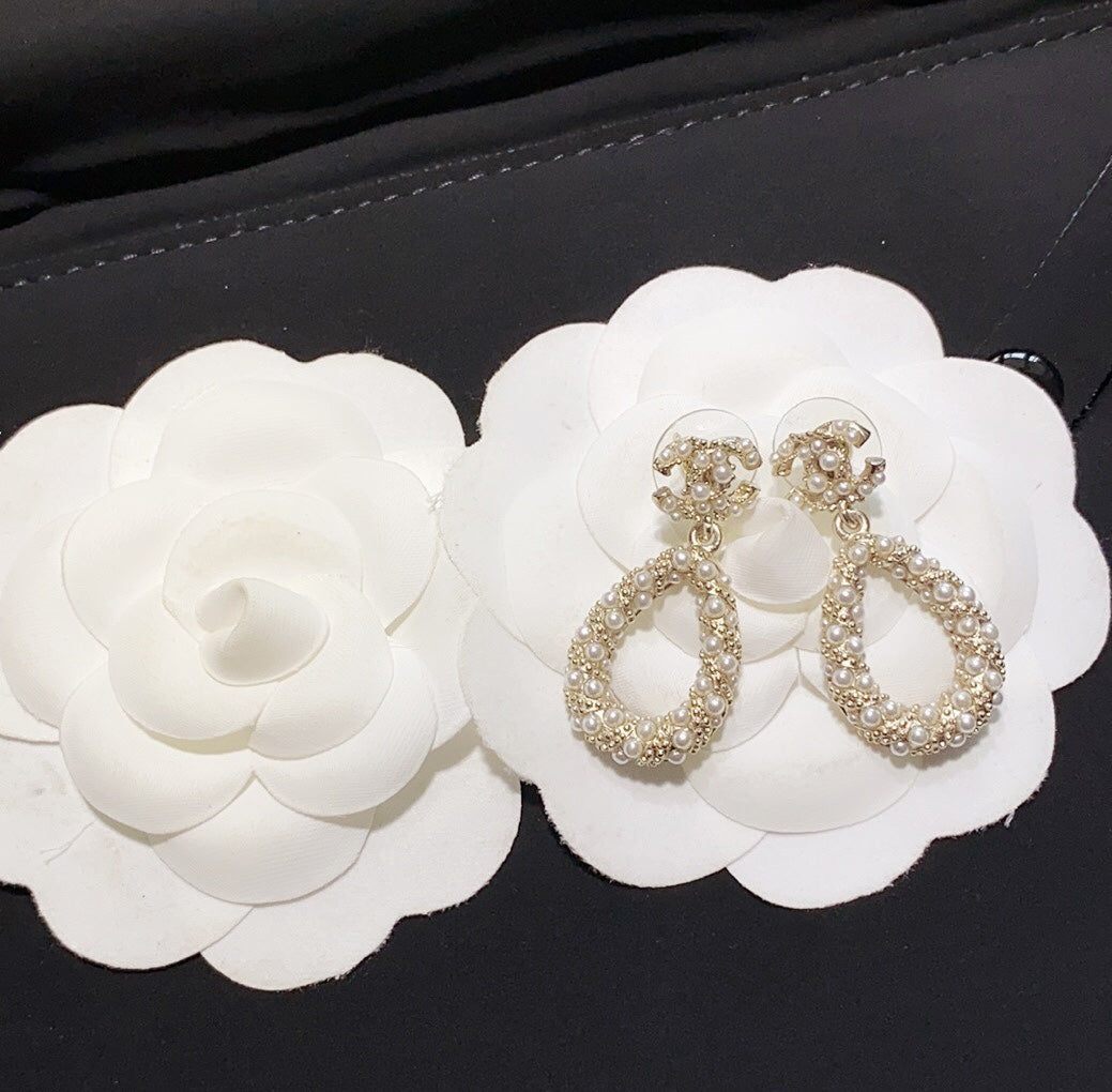 14C59E  Fashionable and high quality earrings