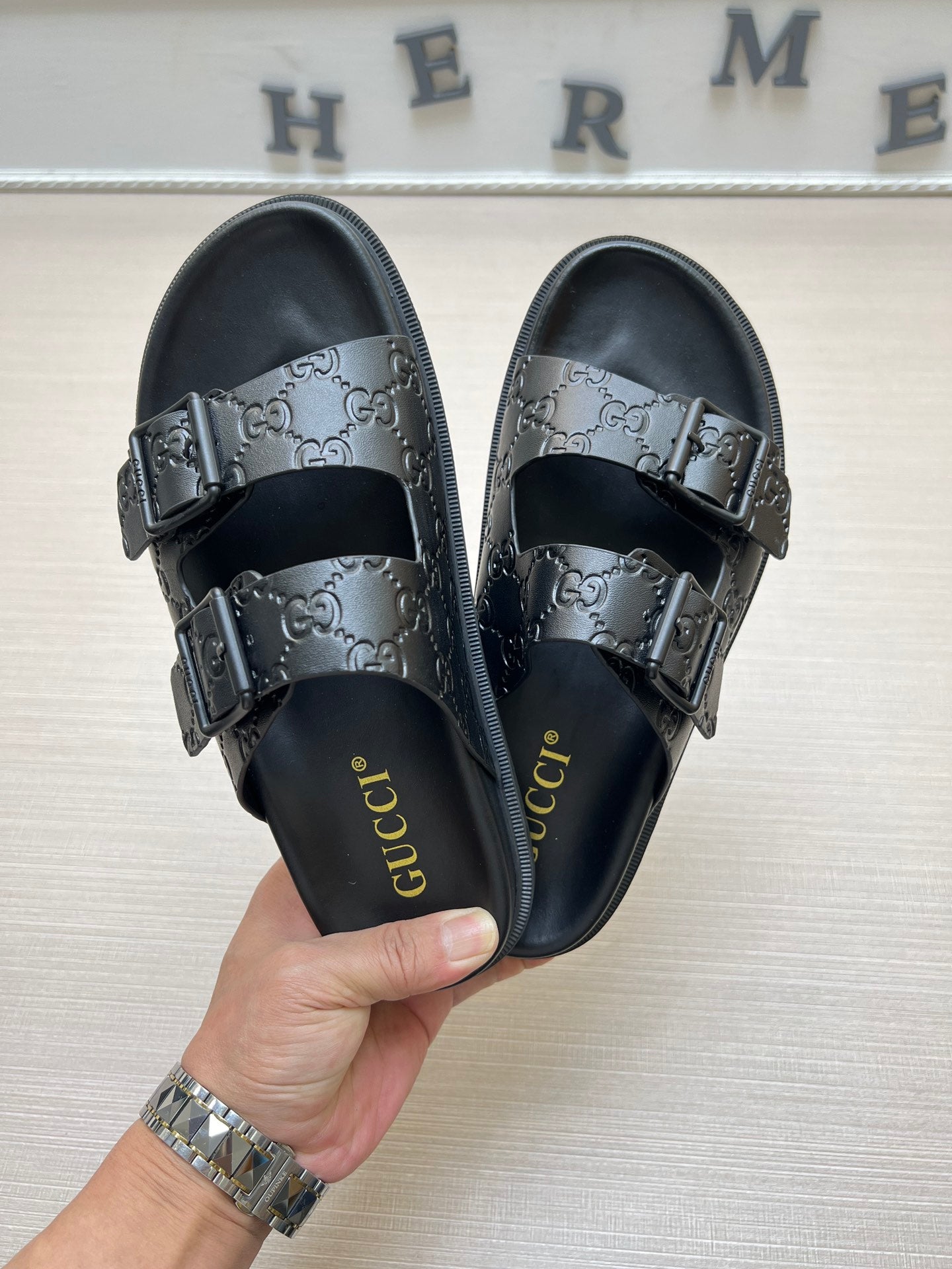 54B91Z    fashion slippers