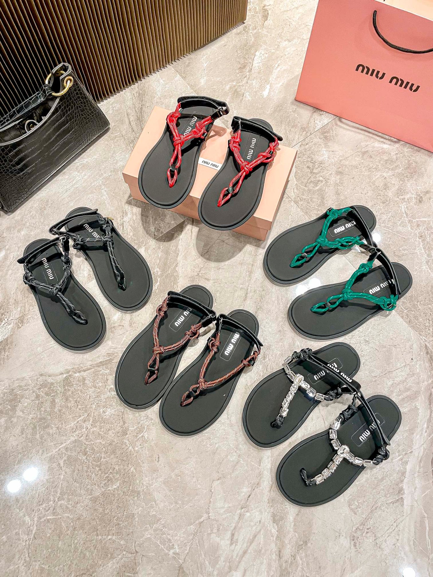 14A170Z  fashion sandals