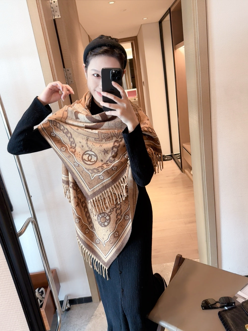 14C384W　Fashion scarves