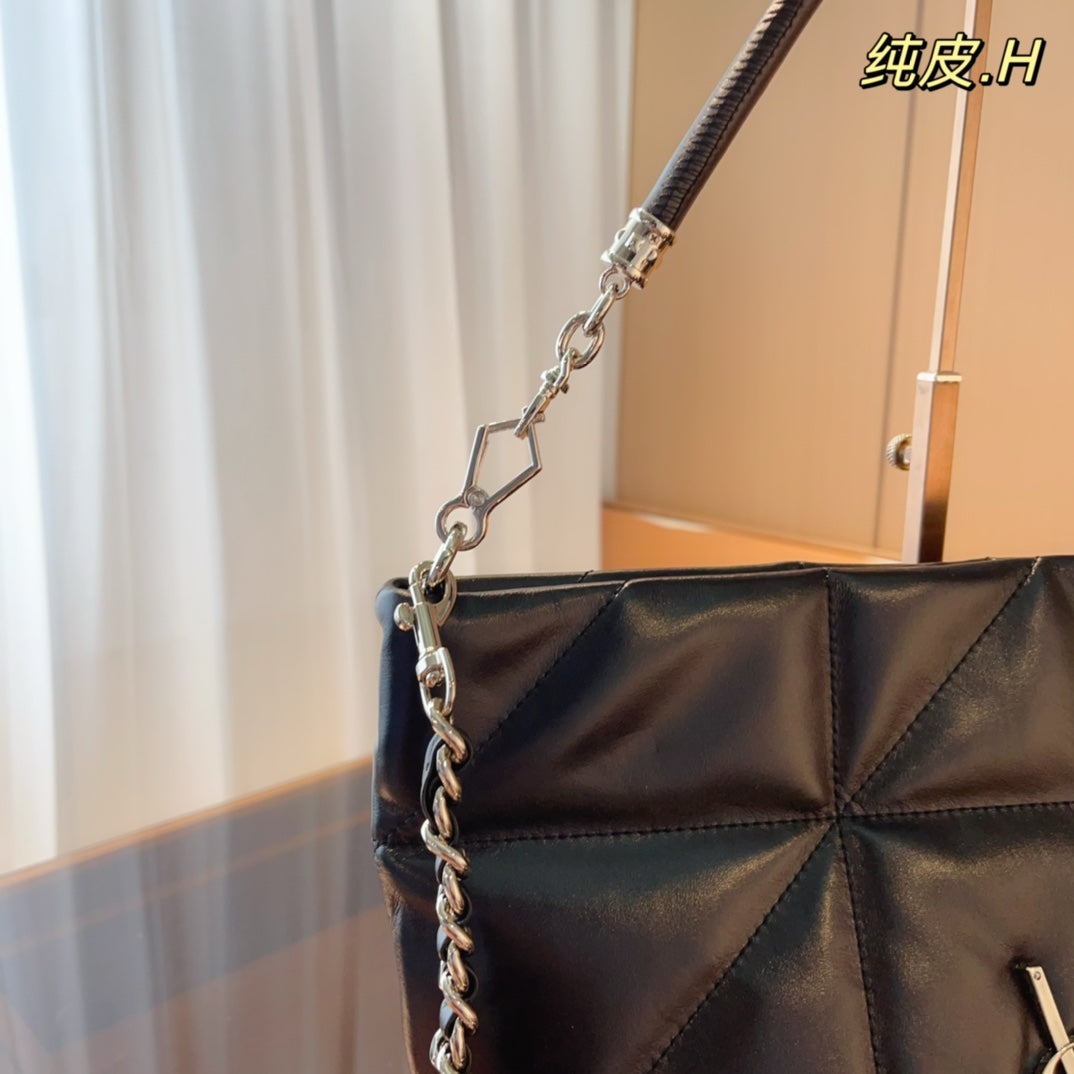 6XSL62B ( hight quality leather bag)