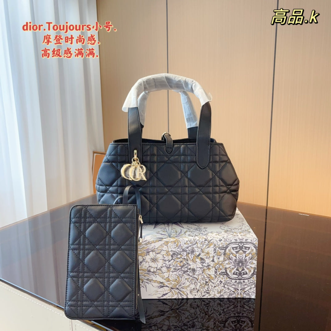 16XC107B ( hight quality leather bag)