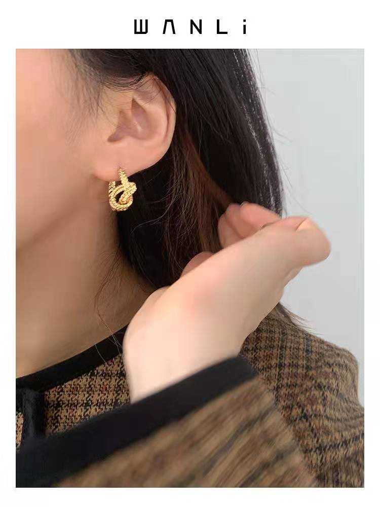 1YCL154E  Fashion high -quality Earrings