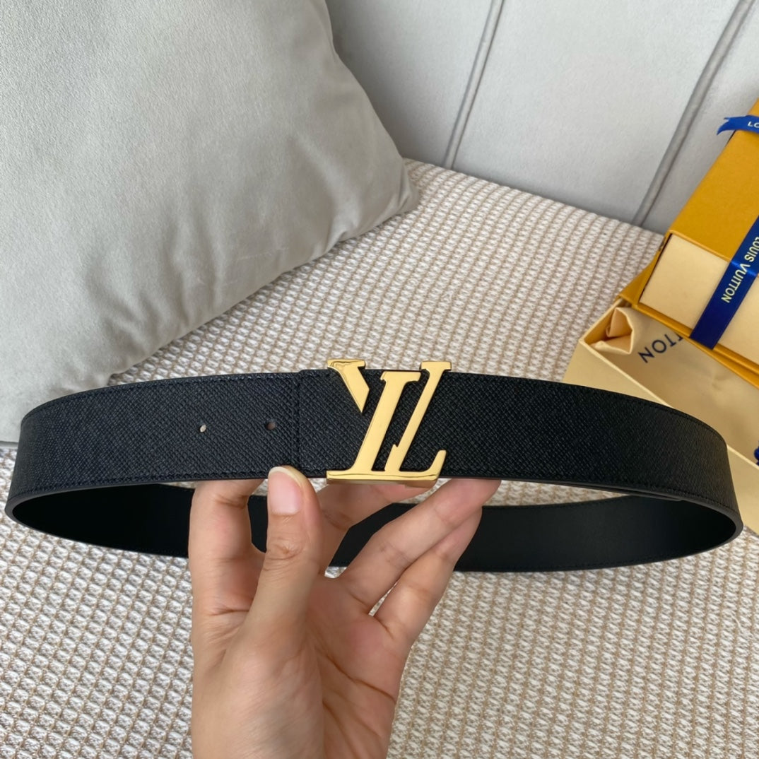 1: 1 High -quality head layer leather belt 1YE55P