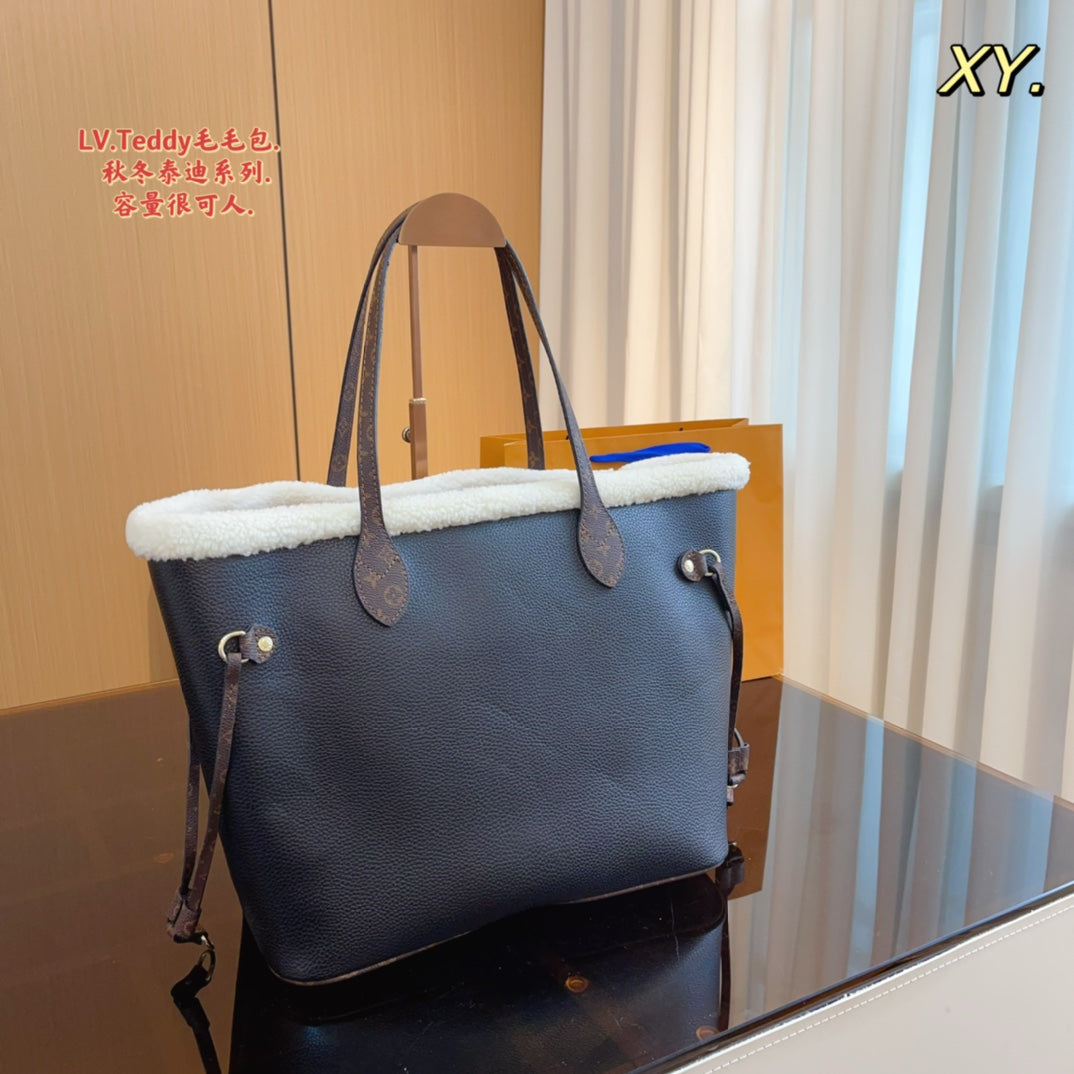 6XE124B ( 1:1 hight quality leather bag)