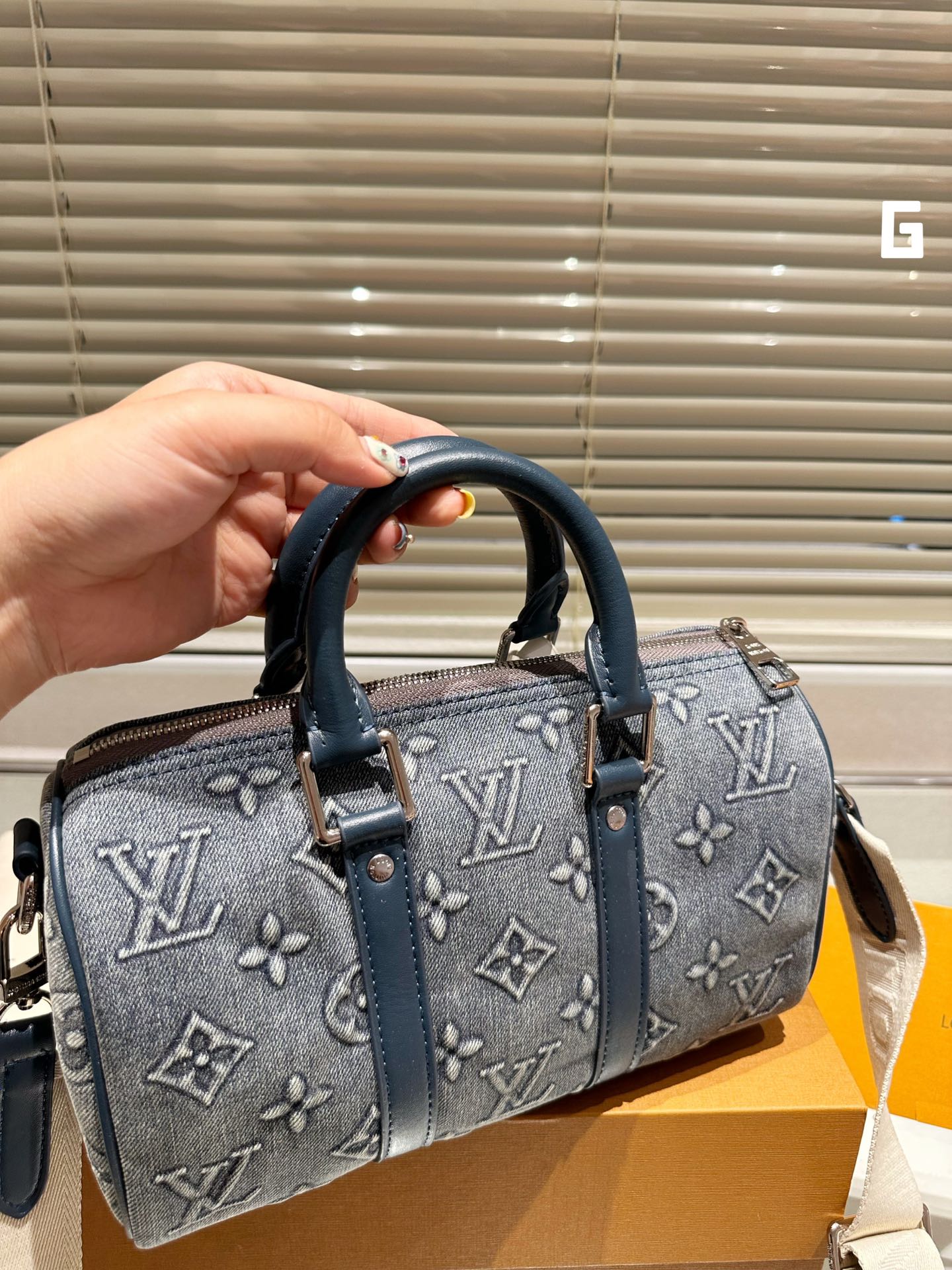 6XE74B ( fashion Denim material bag