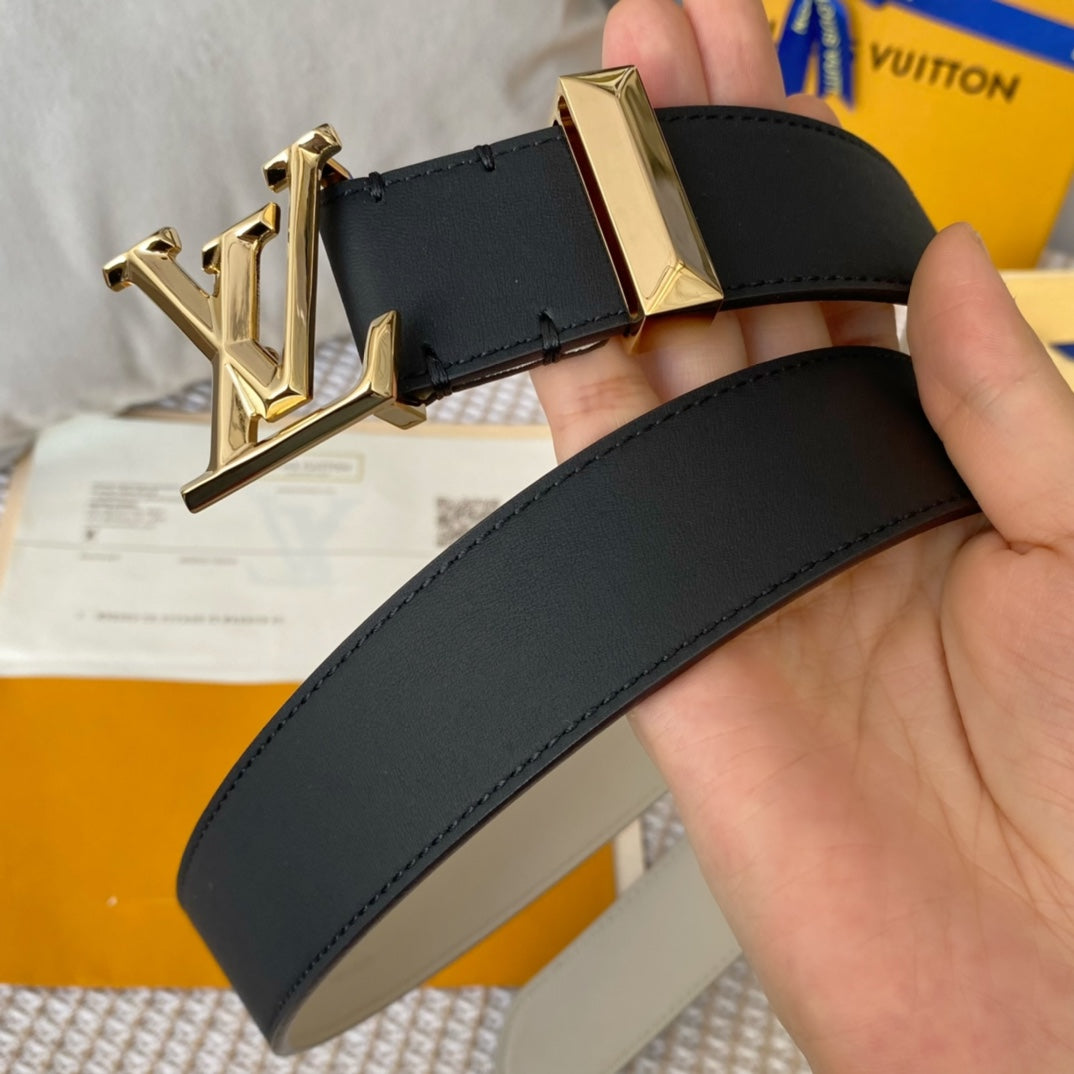 1: 1 High -quality head layer leather belt 1YE52P