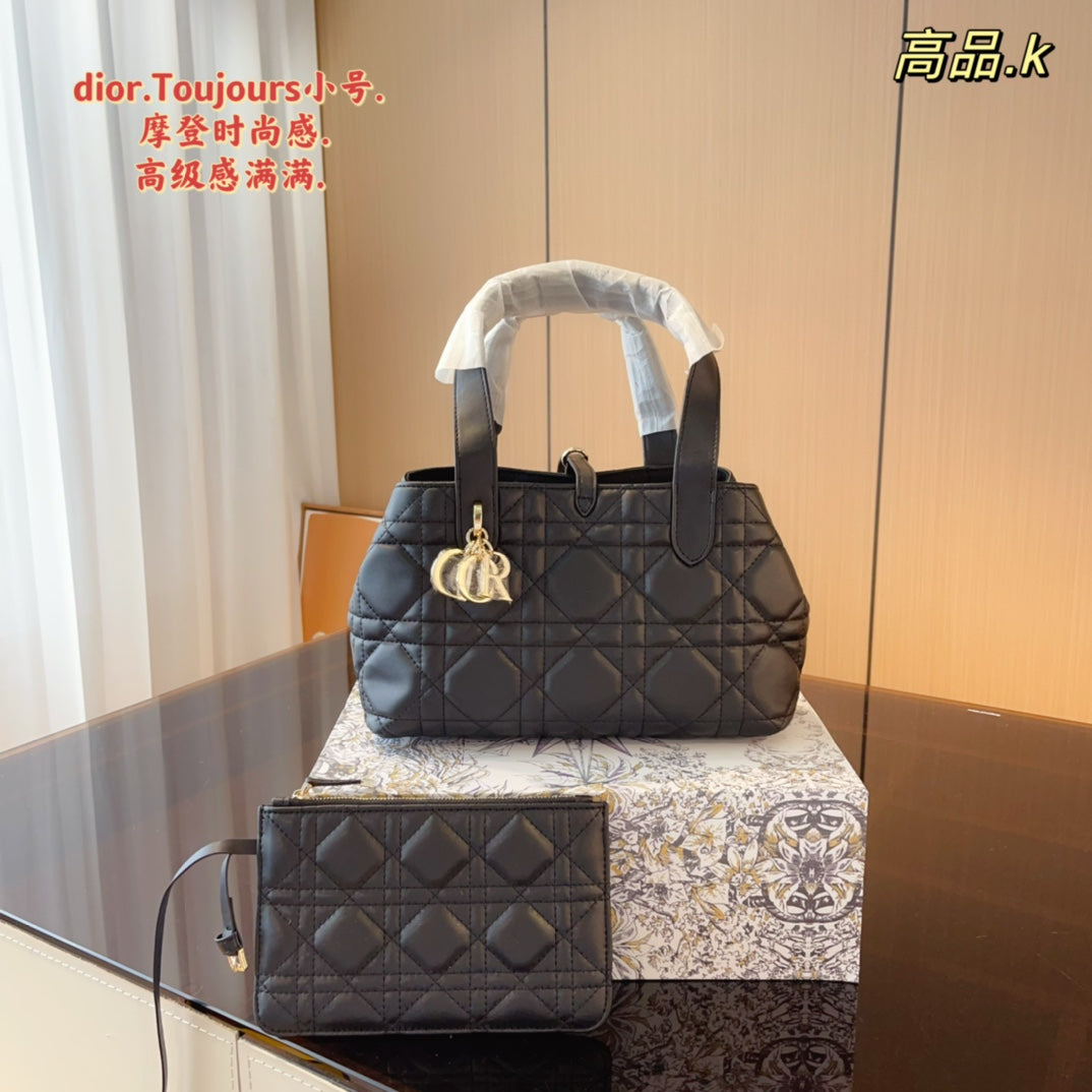 16XC107B ( hight quality leather bag)