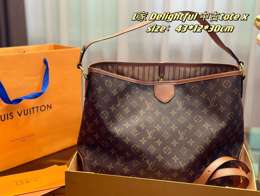 6XE213B ( 1:1 hight quality leather bag)