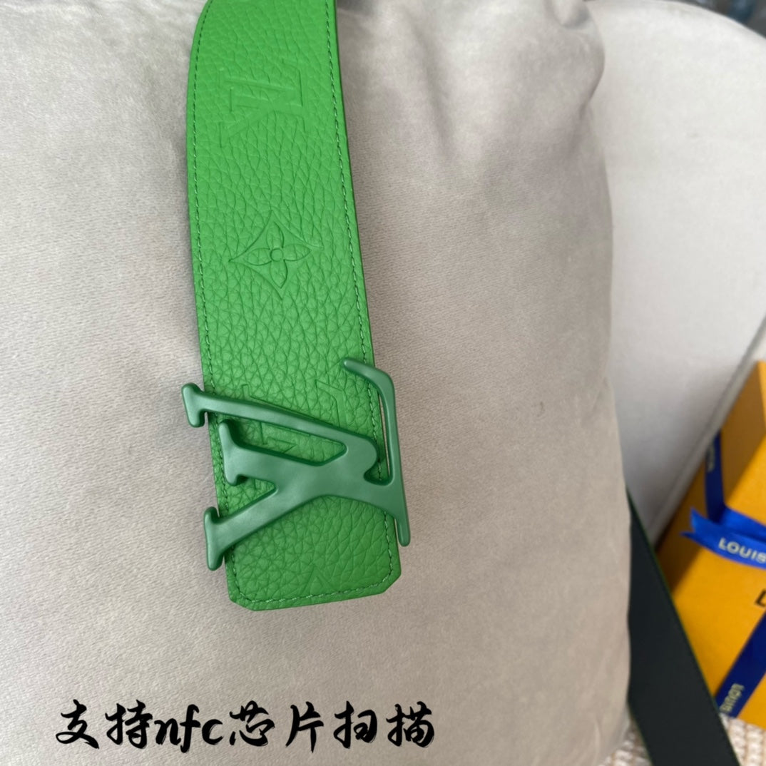 1: 1 High -quality head layer leather belt 1YE56P