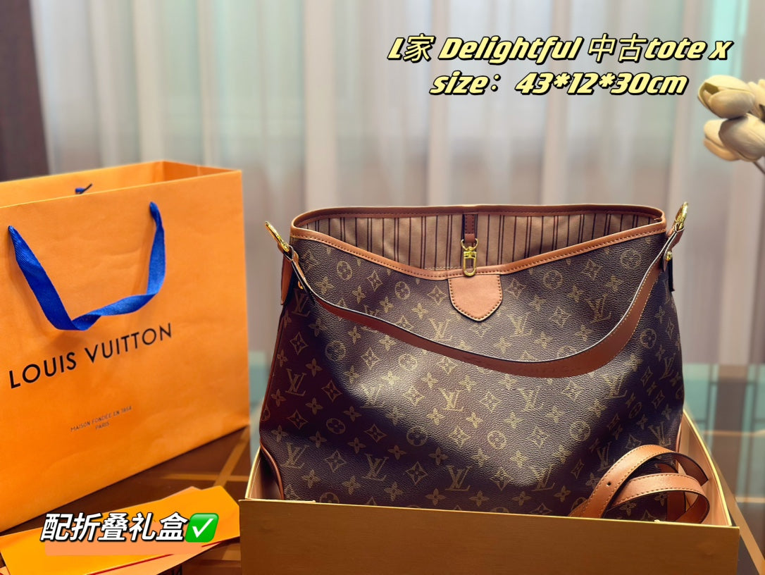 6XE213B ( 1:1 hight quality leather bag)