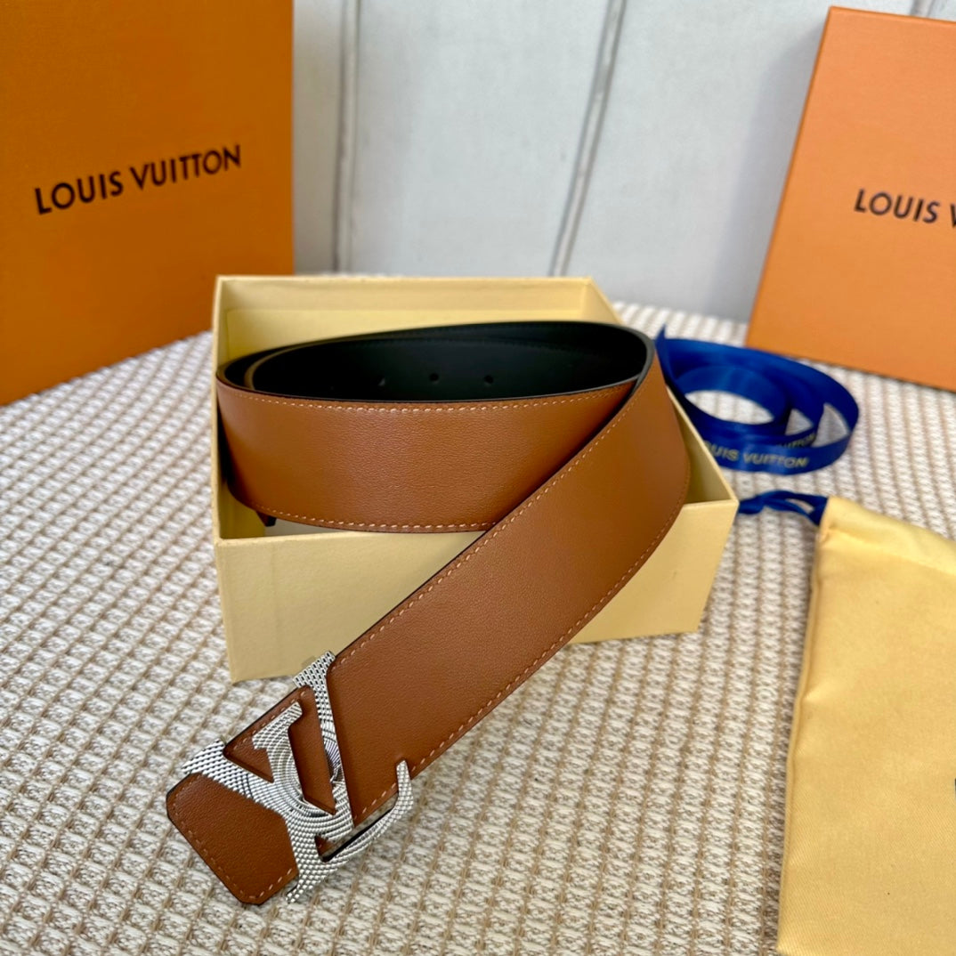 1:  1  High -quality head layer leather double -sided belt  1XE18P