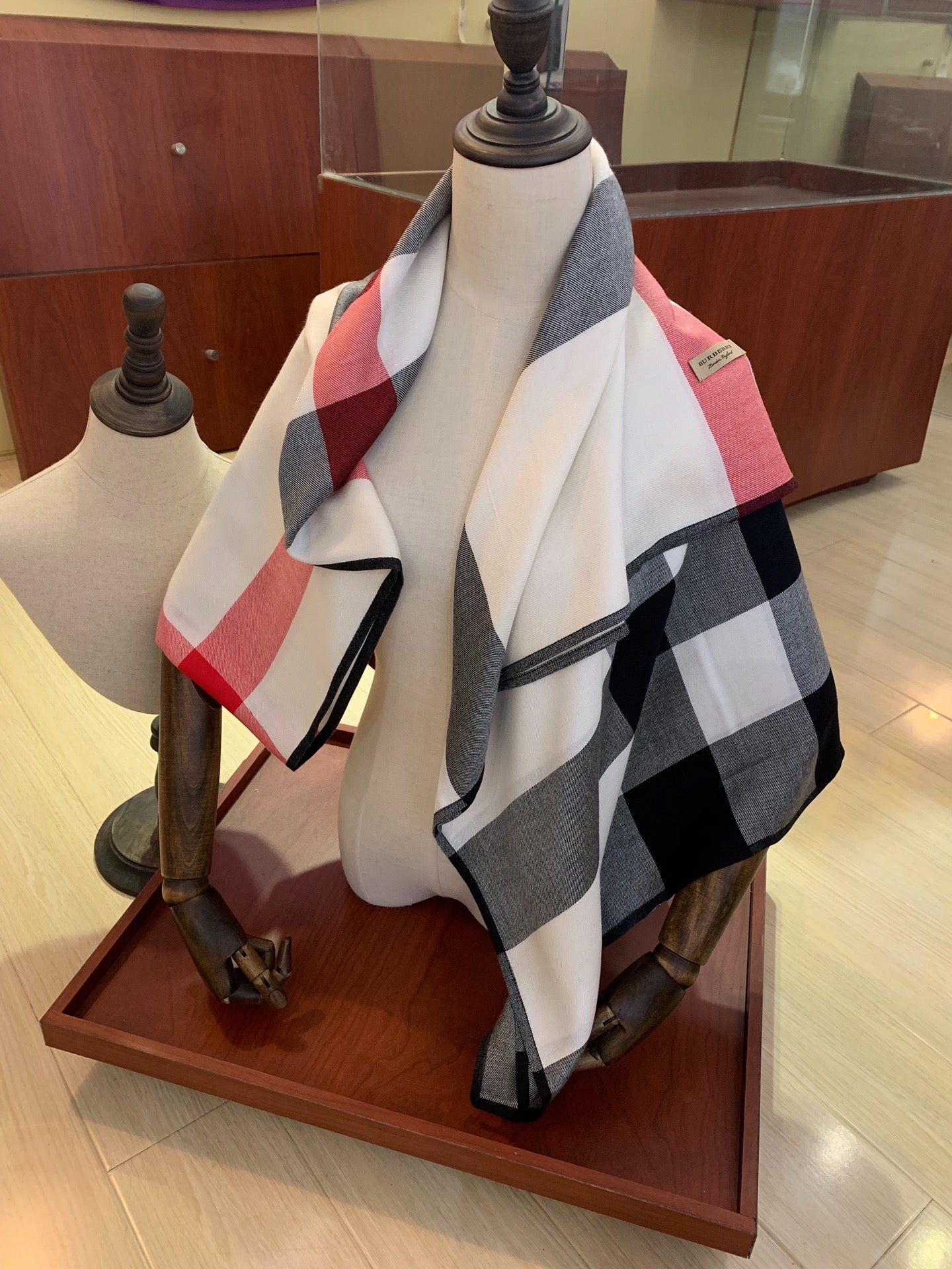 1XR1W Fashion high quality scarves